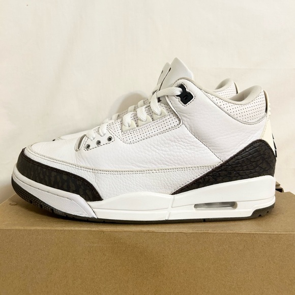 Jordan 3 Retro Mocha size 9 136064-122 2018 PRE-OWNED - Picture 2 of 10